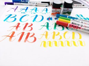 I absolutely love the inky-ness and brightness of these Ecoline Brush Pens.  They are perfect for handlettering and personalising wrapping…